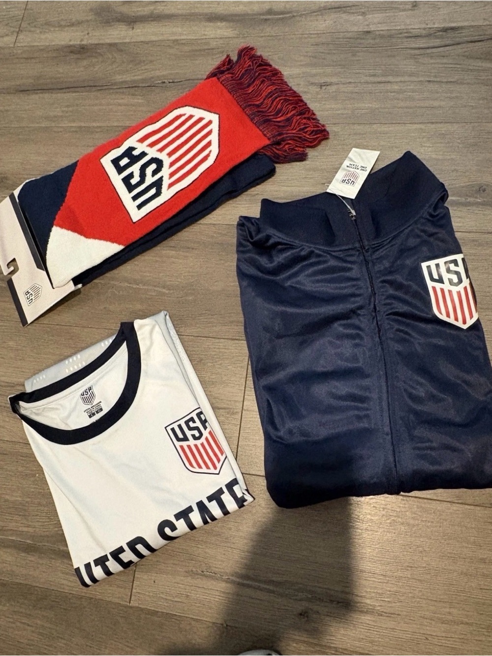 Men’s Team USA Ultimate Fan Pack Size XL